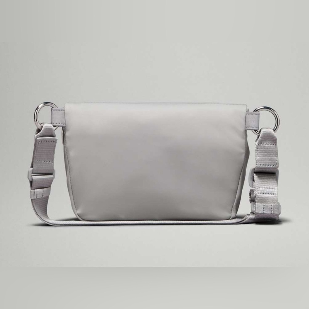 NWOT Lululemon All Night Festival Bag *Micro 1.5L Grey Unisex - Picture 3 of 11